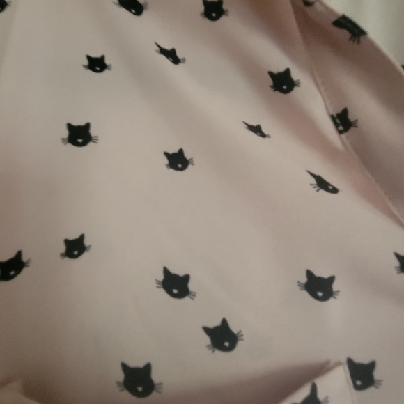 Cat Print Blouse - Picture 2 of 3